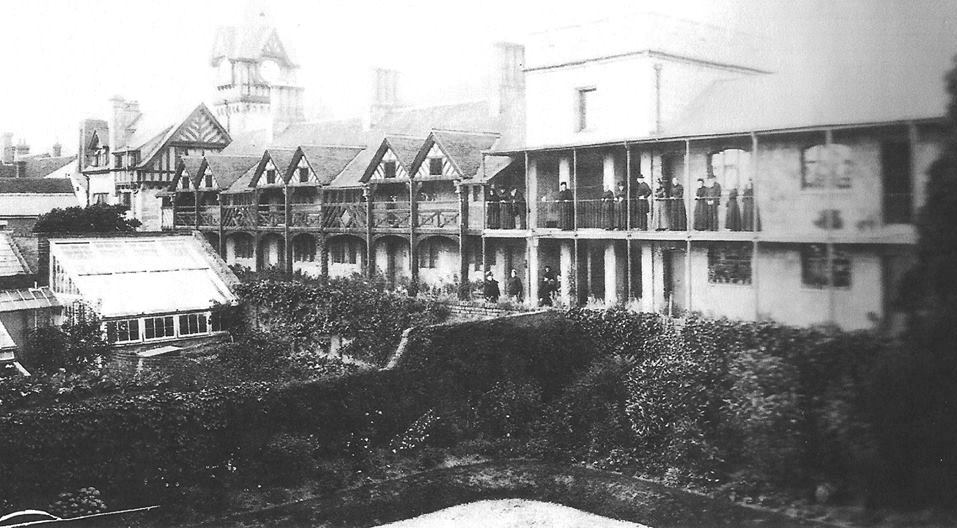 [St. Katherine's Hospital / Almshouses]