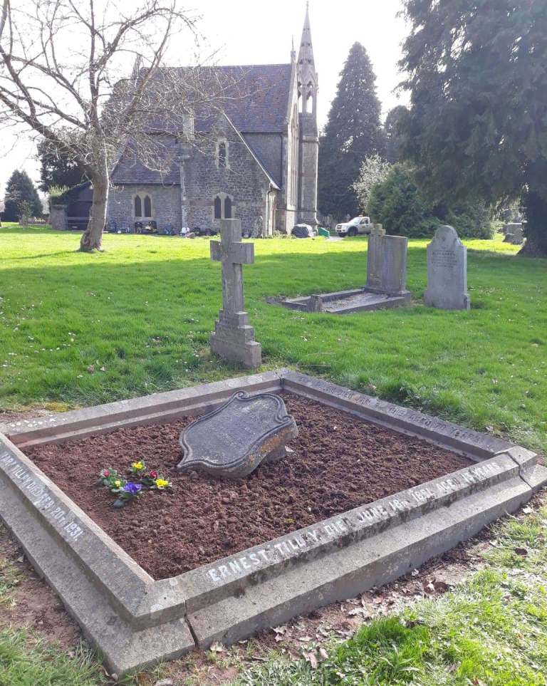 [Ernest Tilley's Grave]