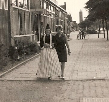 [Secondary School Trip to Holland 1965]